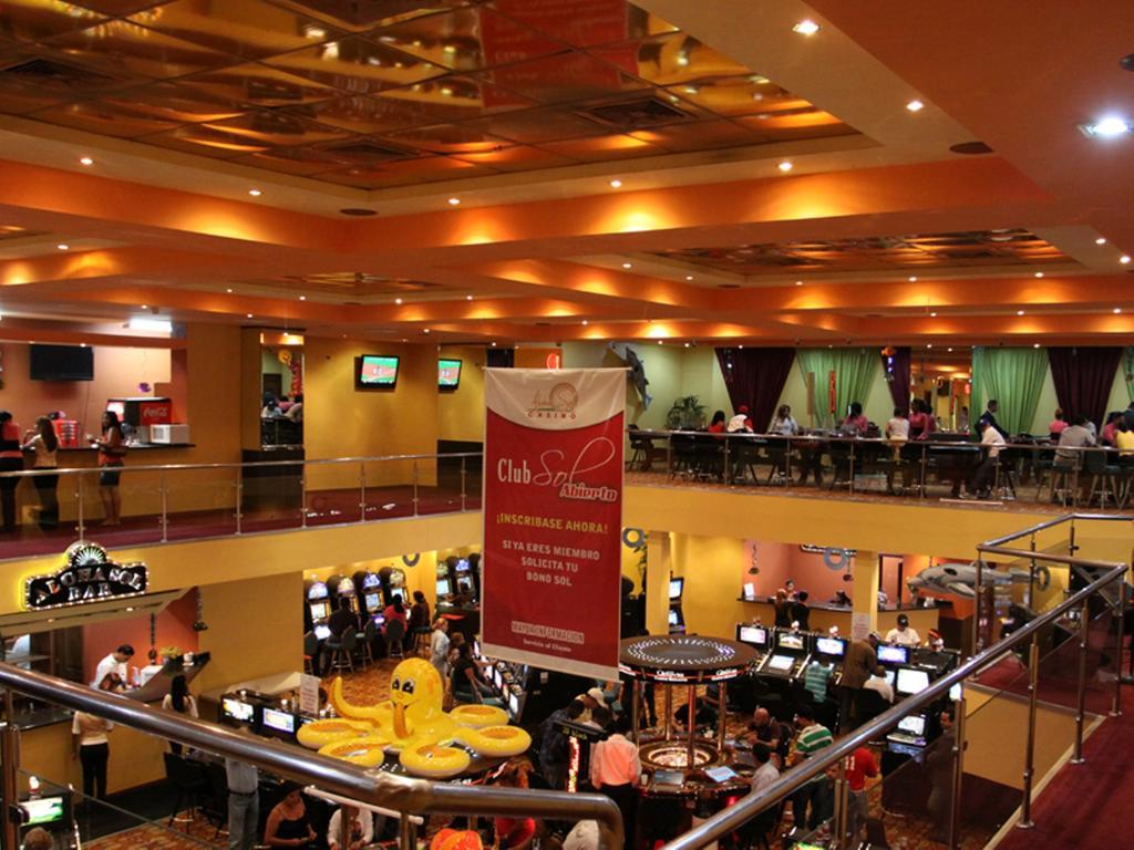 Aloha Sol Hotel And Casino Сантьяго-де-лос-Кабальерос Экстерьер фото